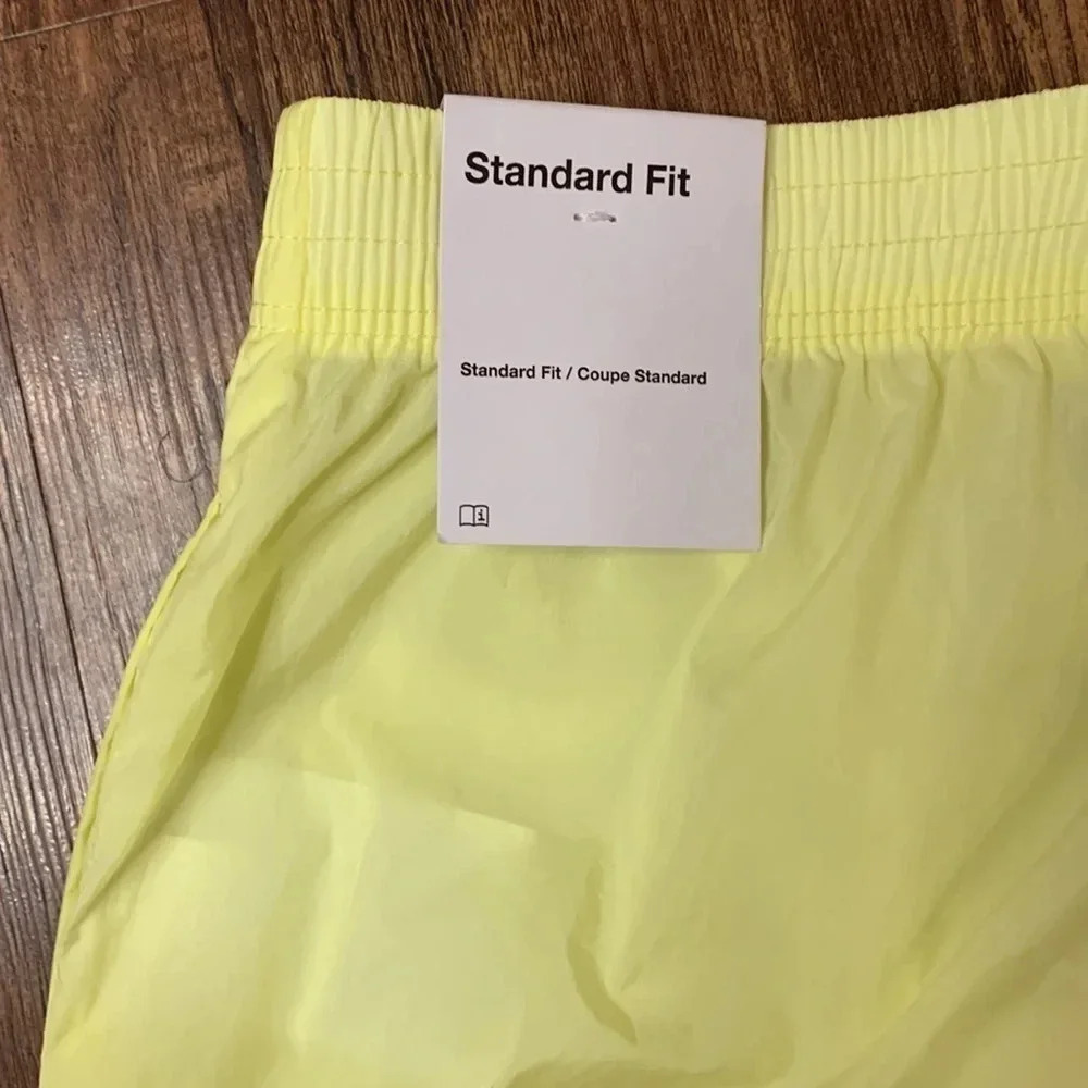 Nike Embroidered Shorts Yellow Women’s Size M NWT - Picture 9 of 13